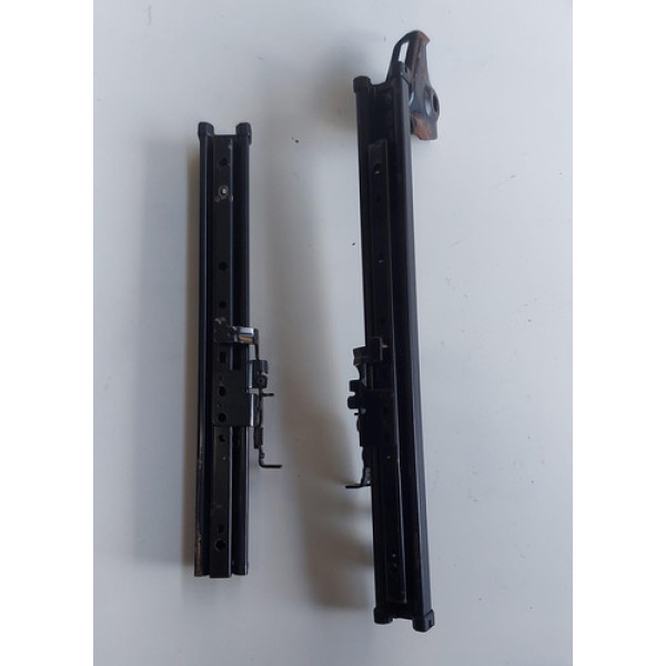 Trilho Banco Dianteiro  Direito Passageiro Linea Puntoca1735 Preto