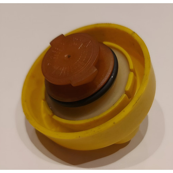 Tampa Óleo Motor Amarelo Renault