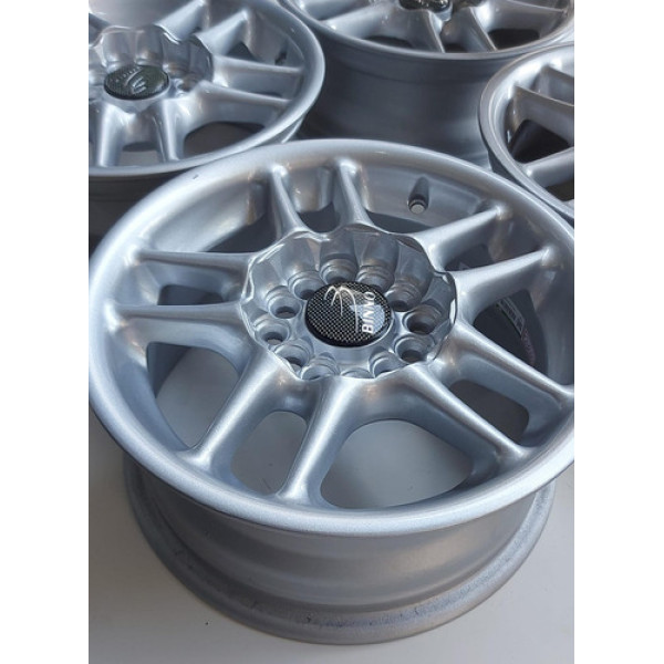 Jogo De Roda Multifuros Aro 13 Vw Gm Renault Fiat Ford