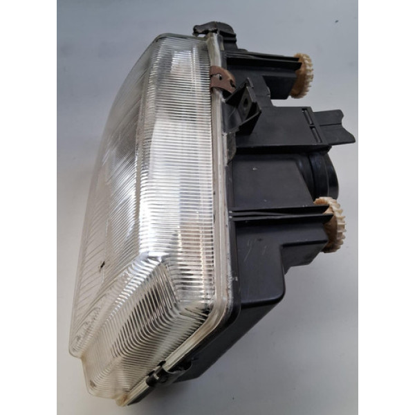 Farol Lado Direito Polo Classic Dianteiro Direito